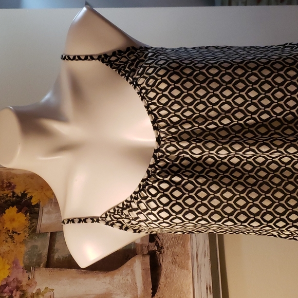 H&M Tank - Picture 3 of 5